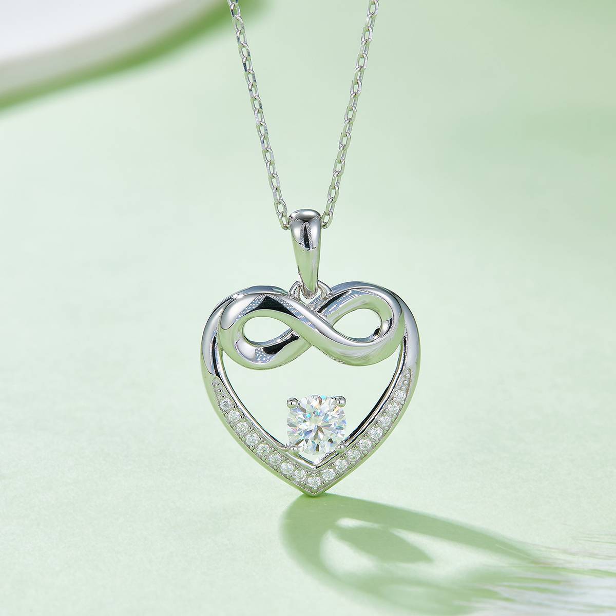圆底无限的爱吊坠S925银莫桑钻厘石D级0.6CT